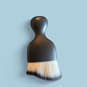 Unbranded Travel Kabuki Makeup Brush w/ Case – Black Handle, Soft Bristles